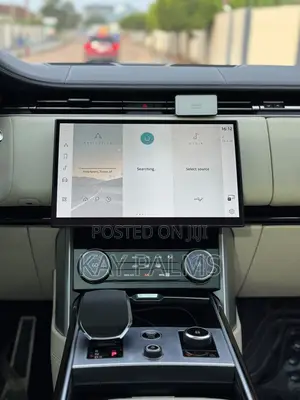Land Rover Range Rover Vogue 2023 White