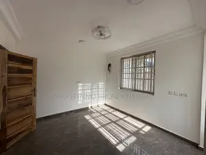2bdrm Apartment in Maxspinno Properties, Frafraha for rent