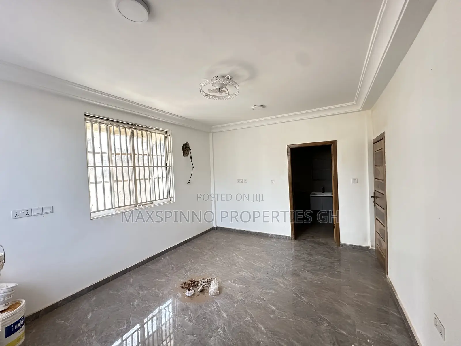 2bdrm Apartment in Maxspinno Properties, Frafraha for rent