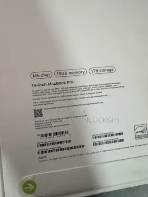 New Laptop Apple MacBook Pro 2025 M5 16GB Apple M5 SSD 1T