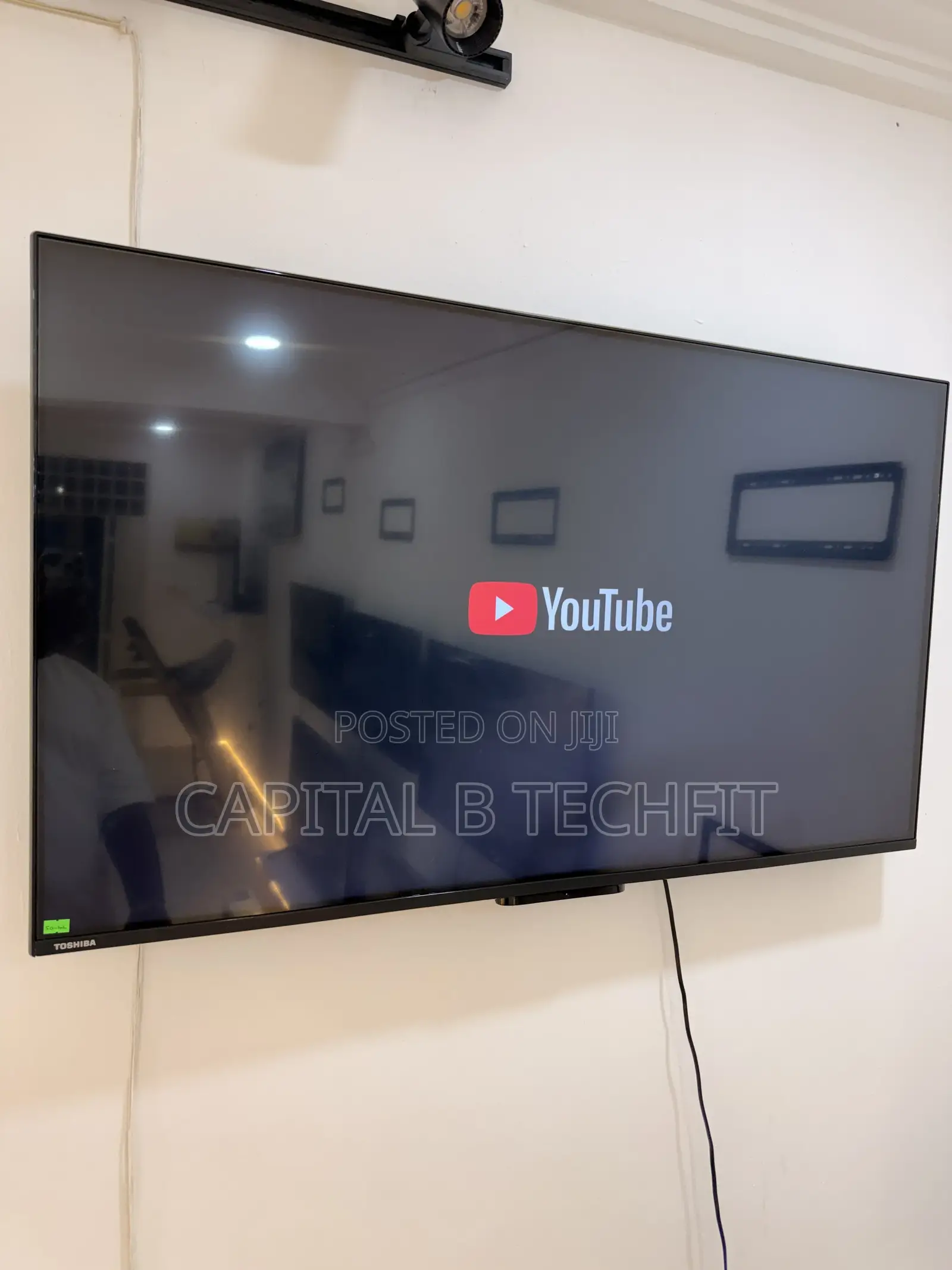 50inches Toshiba Vidaa 2024 Model . Digital Satellite Smart TV