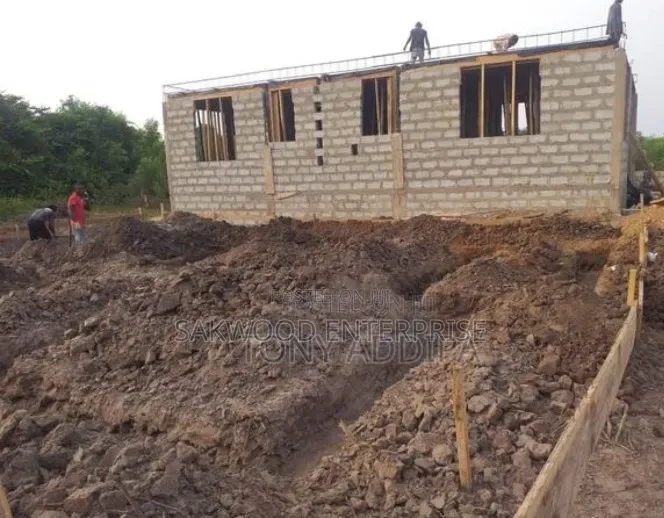 3 Uncompleted Hse for Sale