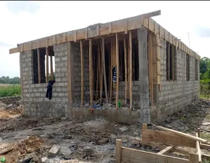 3 Uncompleted Hse for Sale