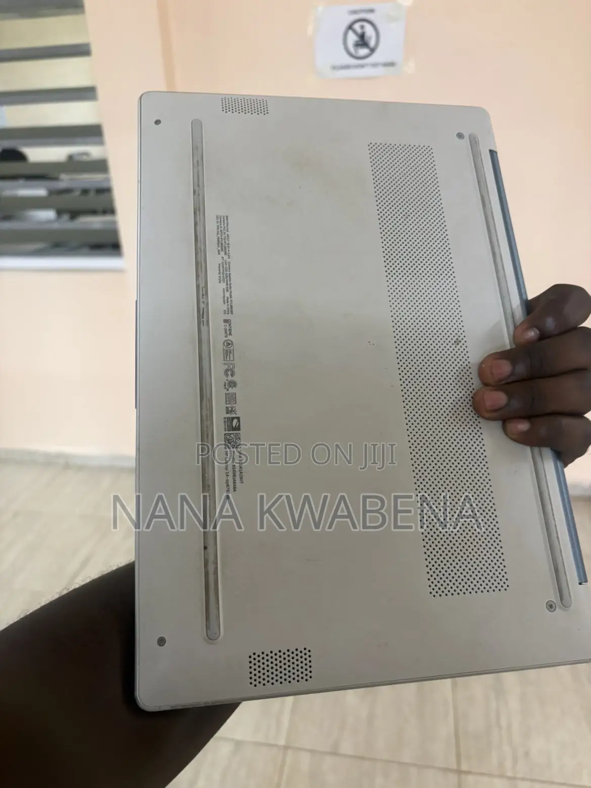 Laptop HP 14-ep0063 8GB Intel Core i3 SSD 256GB
