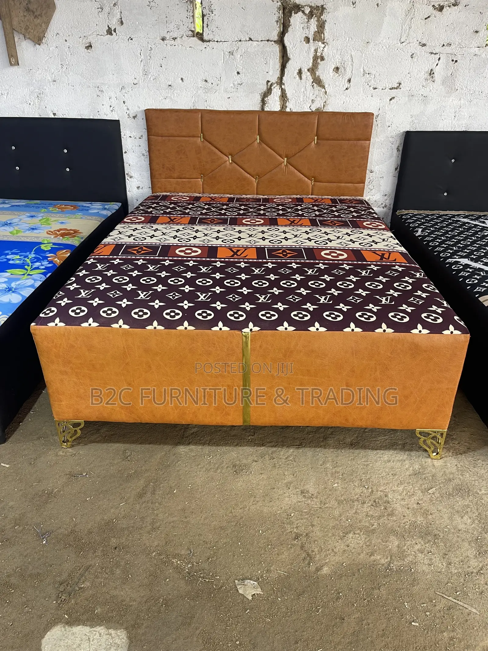 Fixed Double Bed