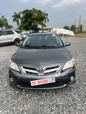 Toyota Corolla S 4dr Sedan (1.8L 4cyl 4A) 2013 Gray