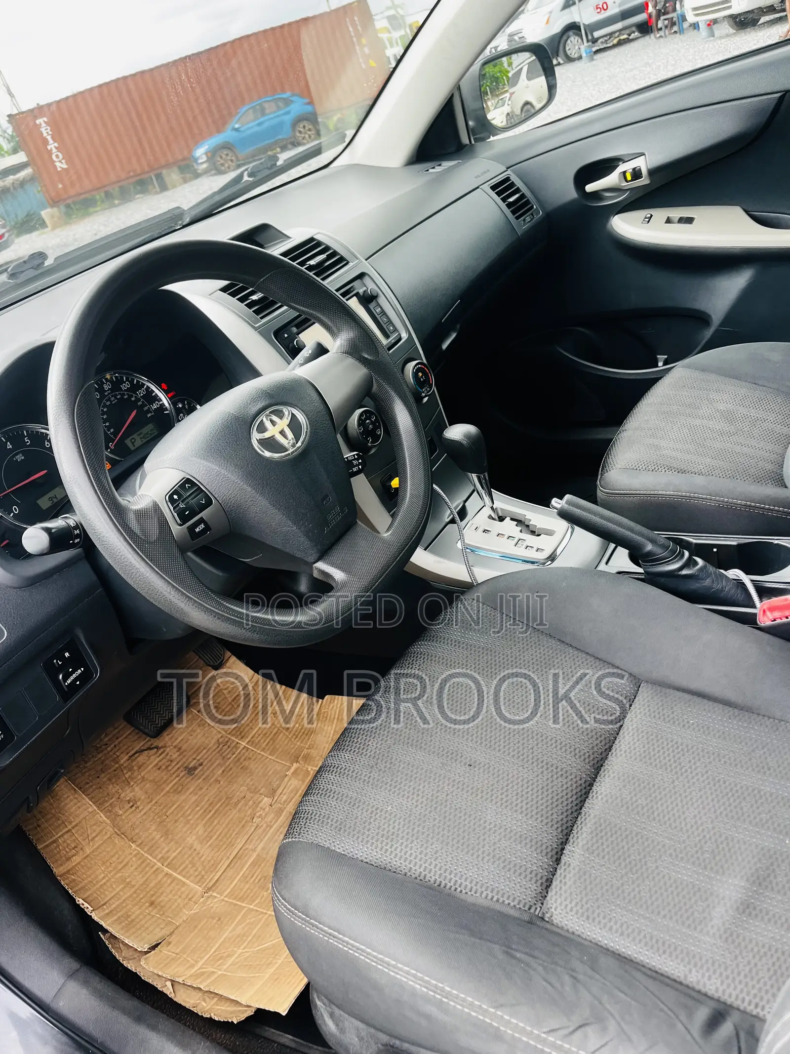Toyota Corolla S 4dr Sedan (1.8L 4cyl 4A) 2013 Gray