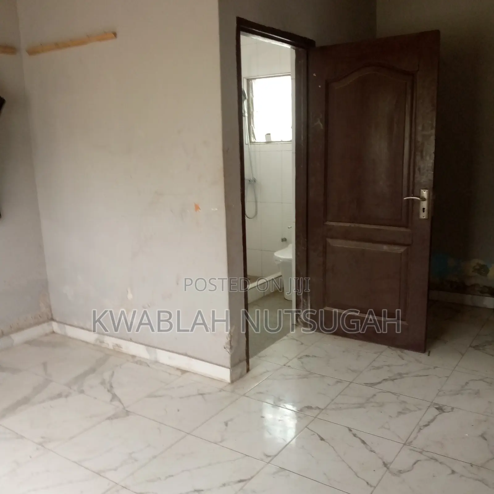 3bdrm House in Paraku Estates, Ledzokuku-Krowor for rent