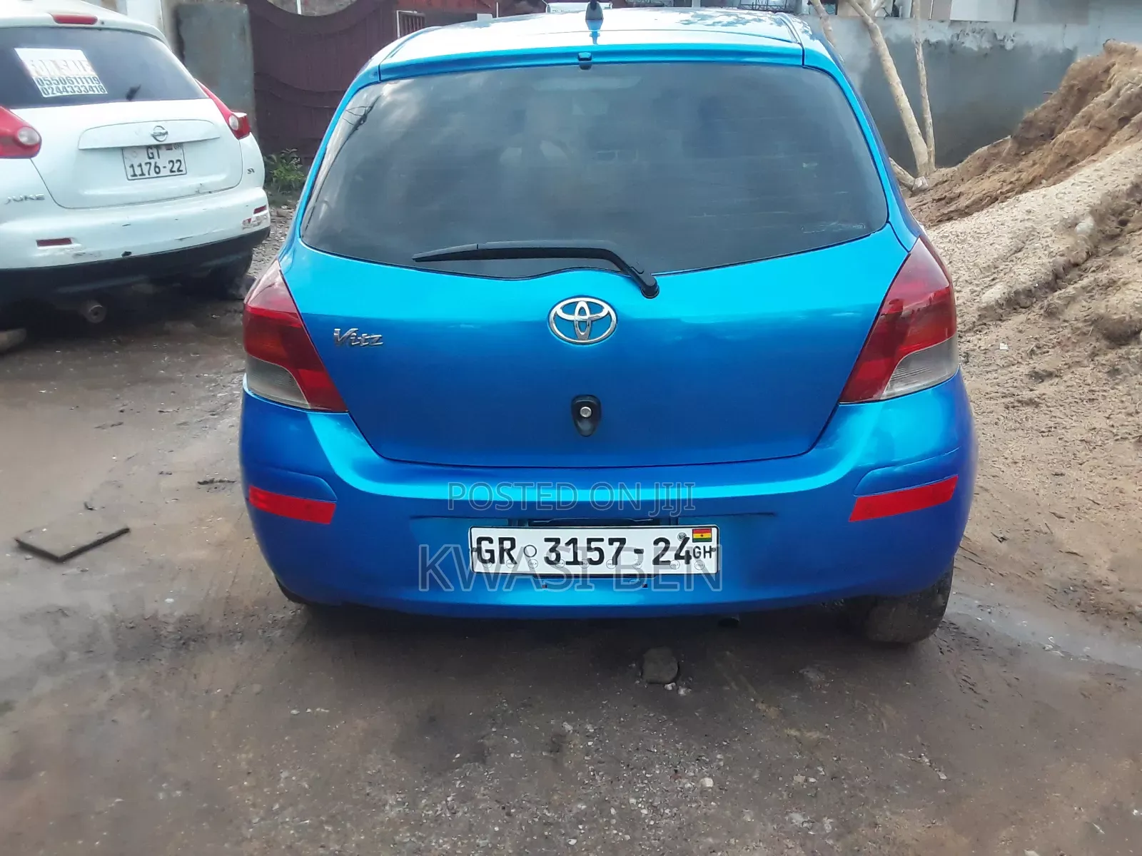 Toyota Vitz 2010 Blue