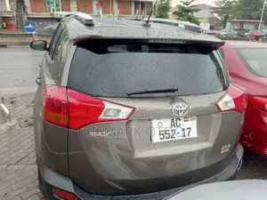Toyota RAV4 2015 Gray