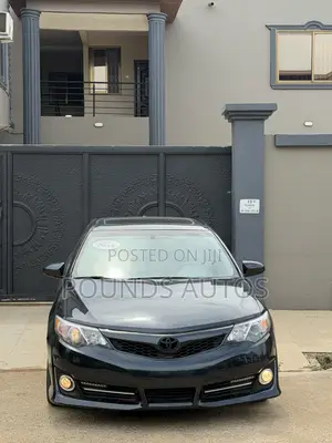 Toyota Camry SE 4dr Sedan (2.5L 4cyl 6A) 2014 Black