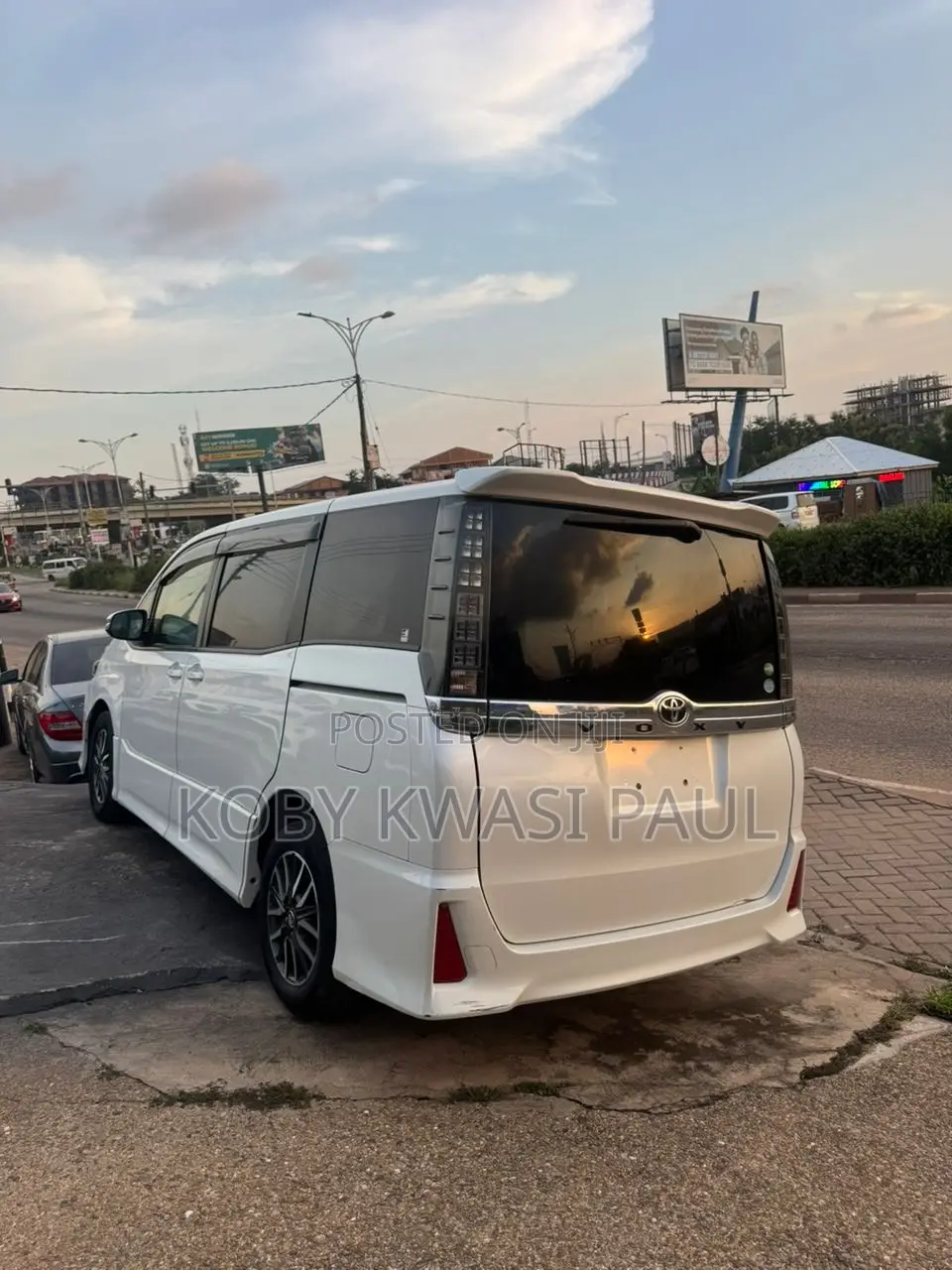 Toyota Voxy 2015 White