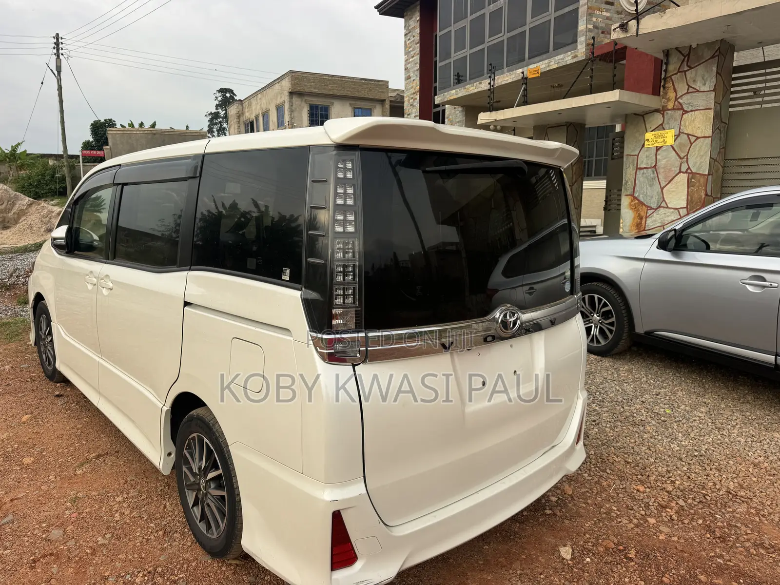 Toyota Voxy 2015 White