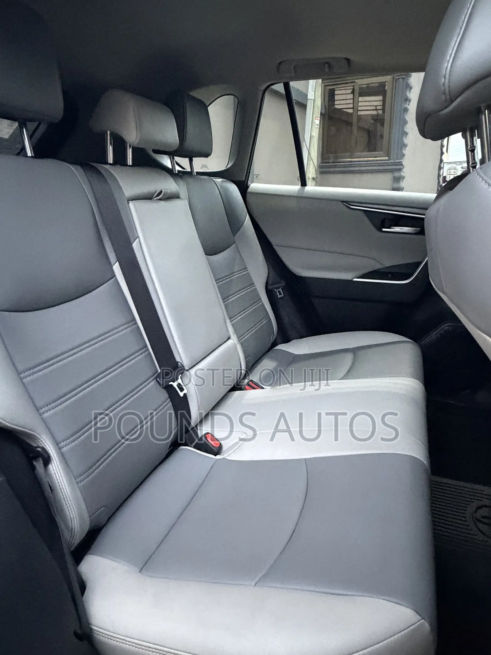 Toyota RAV4 XLE AWD 2024 Blue