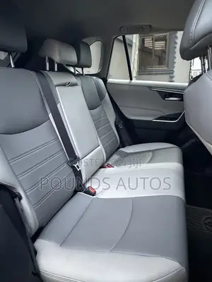 Toyota RAV4 XLE AWD 2024 Blue