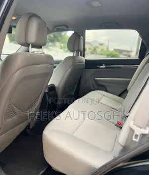 Kia Sorento LX 2011 Black