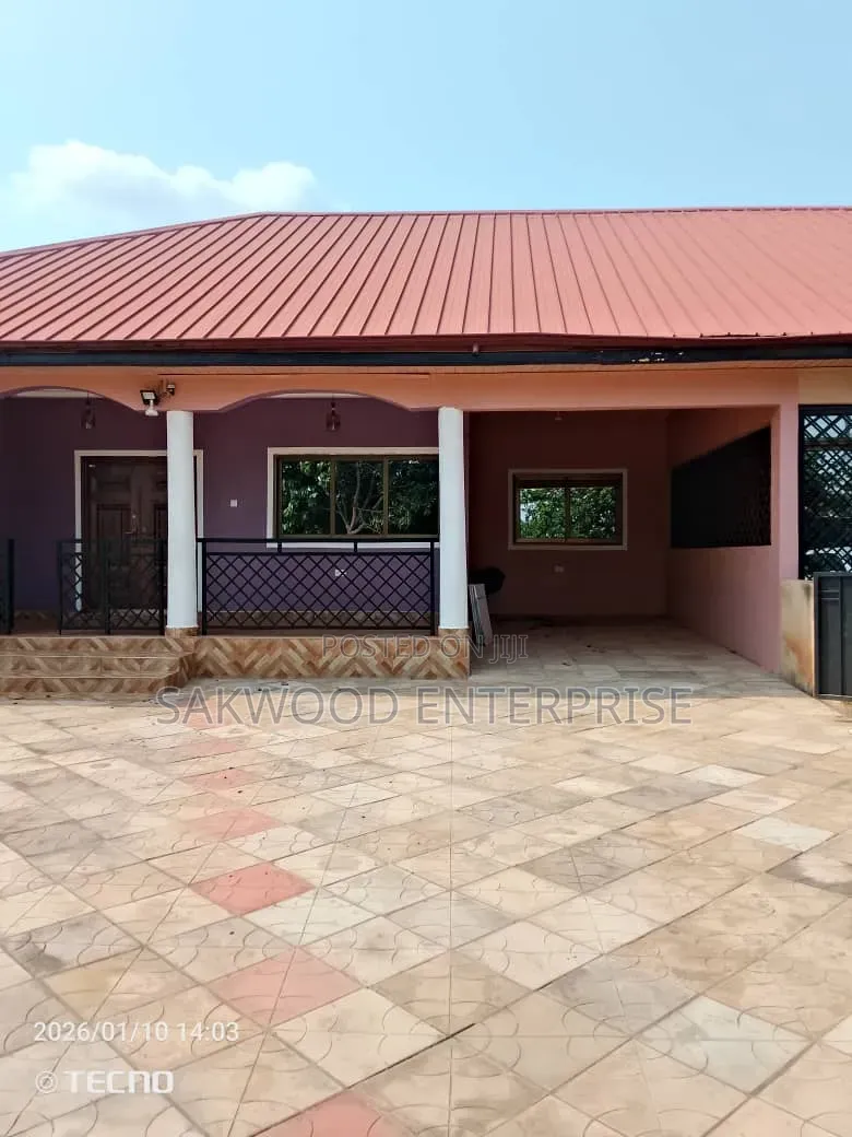 3bdrm House in Sakwood Enterprise, Amrahia for rent