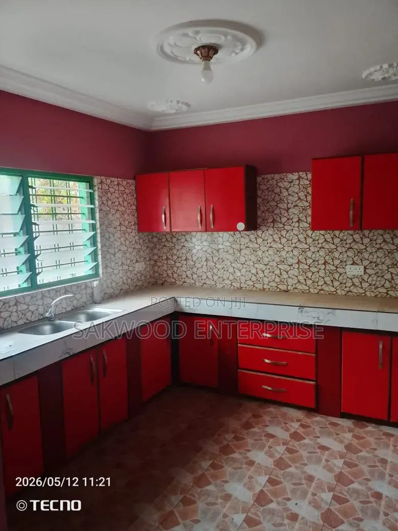 4bdrm House in Sakwood Enterprise, Frafraha for rent