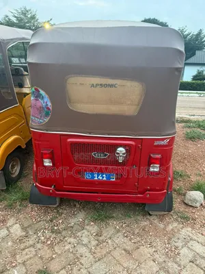 Bajaj RE 2025 Red