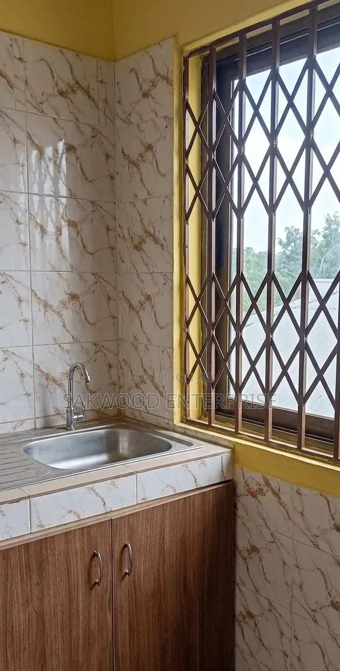 1bdrm Apartment in Sakwood Enterprise, Amrahia for rent