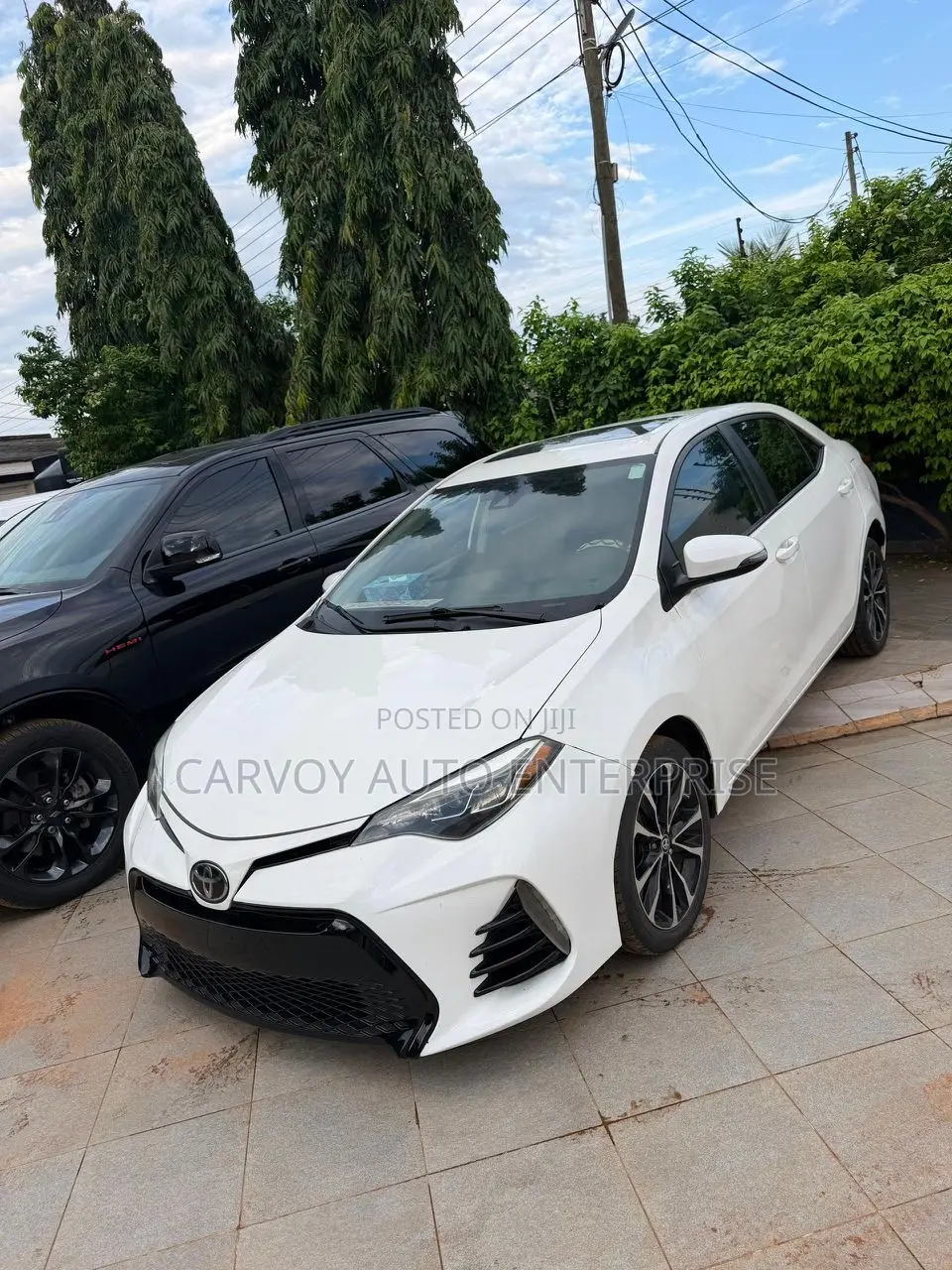 Toyota Corolla SE Special Edition 4dr Sedan (1.8L 4cyl CVT) 2017 White