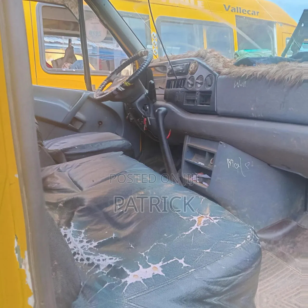 Mercedes-Benz Sprinter 2005 Yellow