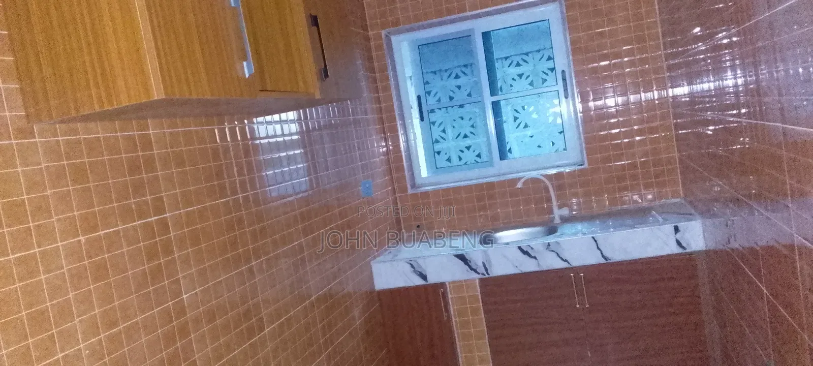 1bdrm Apartment in Mame Ahoɔden Kakraba, Adade for rent
