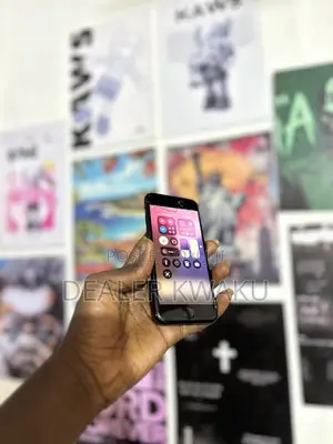Apple iPhone SE (2020) 64 GB Black