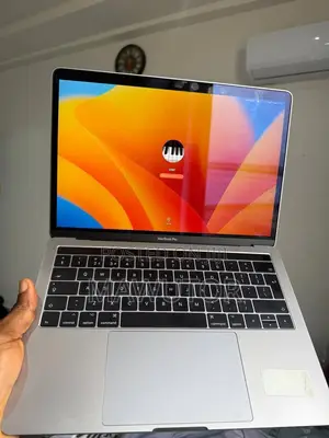 Laptop Apple MacBook Pro 2017 8GB Intel Core i5 SSD 500GB