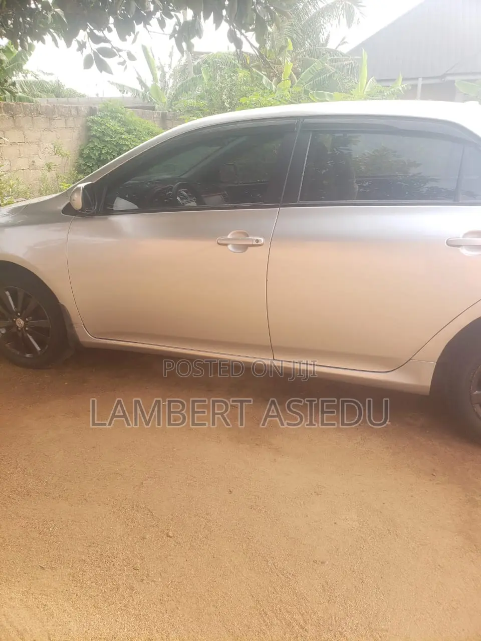 Toyota Corolla LE 4dr Sedan (1.8L 4cyl 4A) 2010 Silver