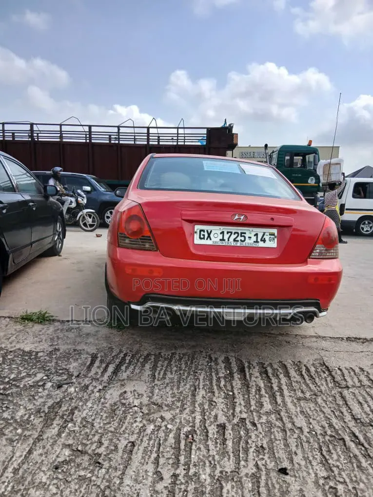 Hyundai Elantra 2004 Red