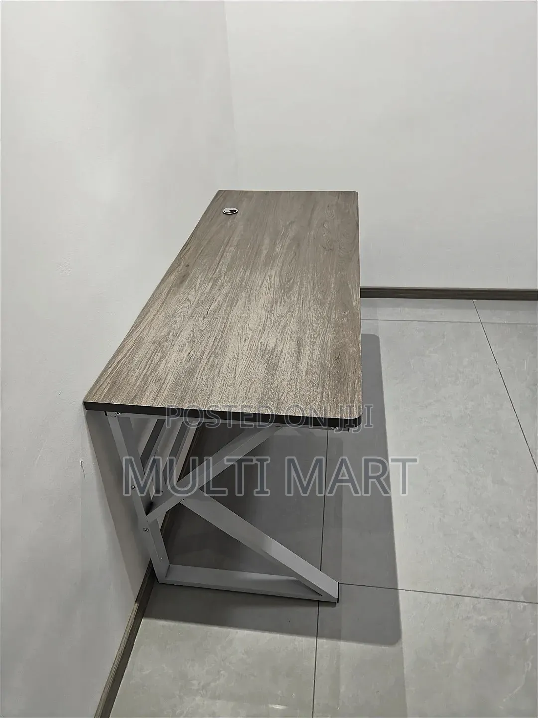 Ergonomic Computer Gaming Study Table