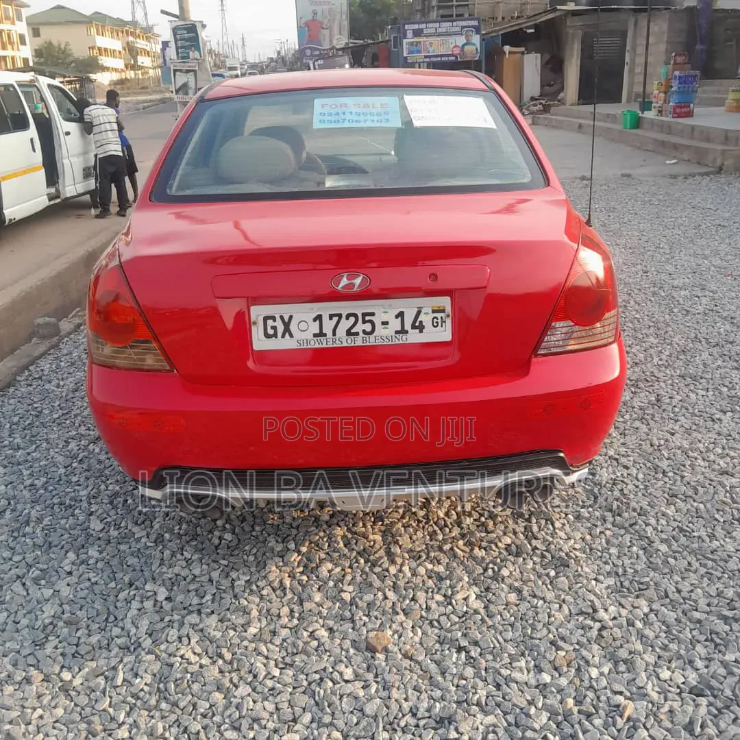 Hyundai Elantra 2004 Red