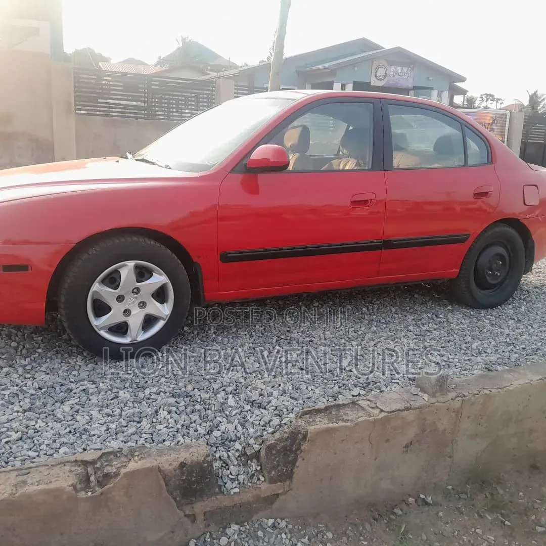 Hyundai Elantra 2004 Red