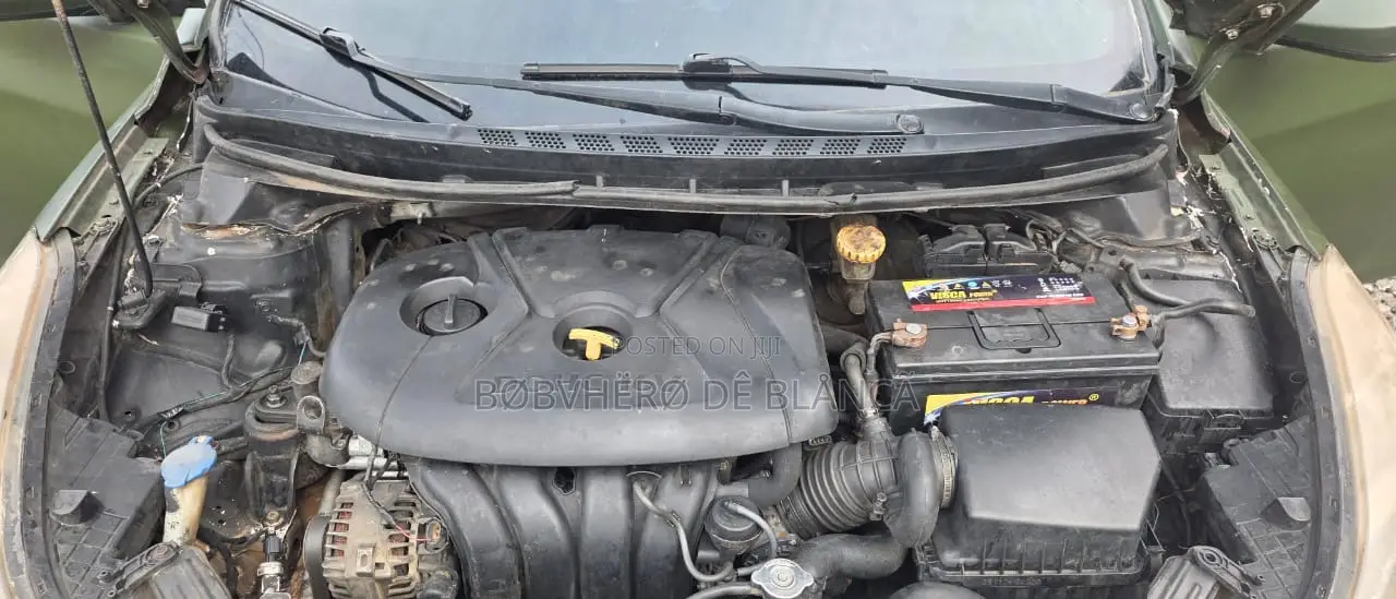 Hyundai Elantra 2012 Green