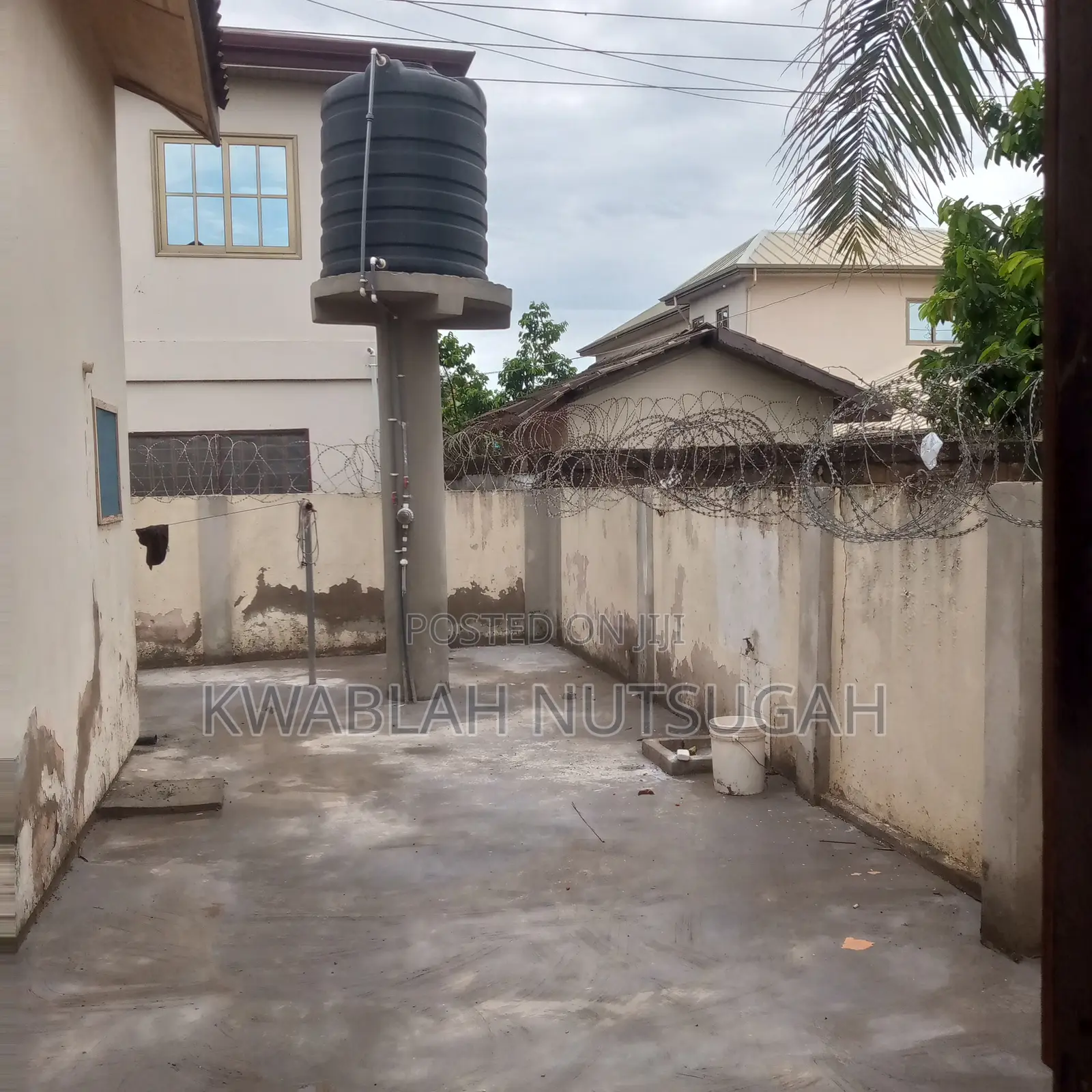 3bdrm House in Paraku Estates, Ledzokuku-Krowor for rent