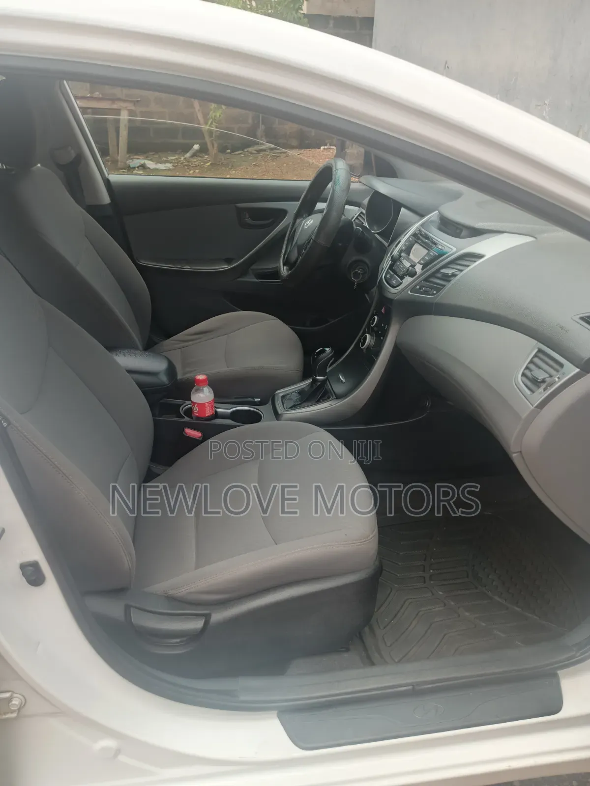 Hyundai Elantra 2015 White