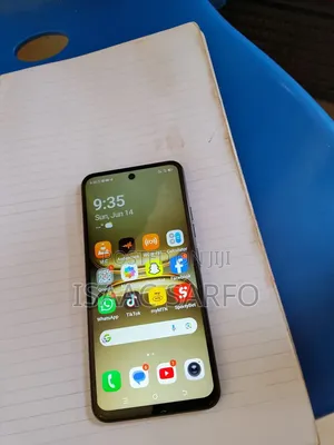 Tecno Spark 40 128 GB Black