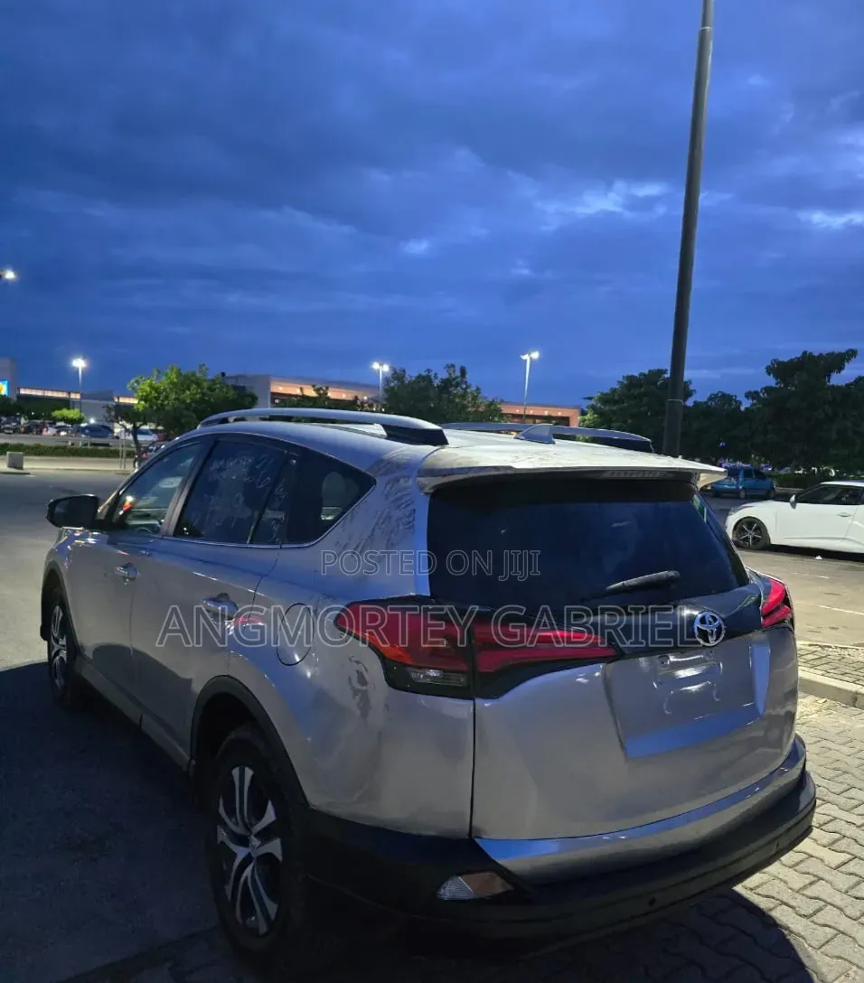 Toyota RAV4 2018 Silver