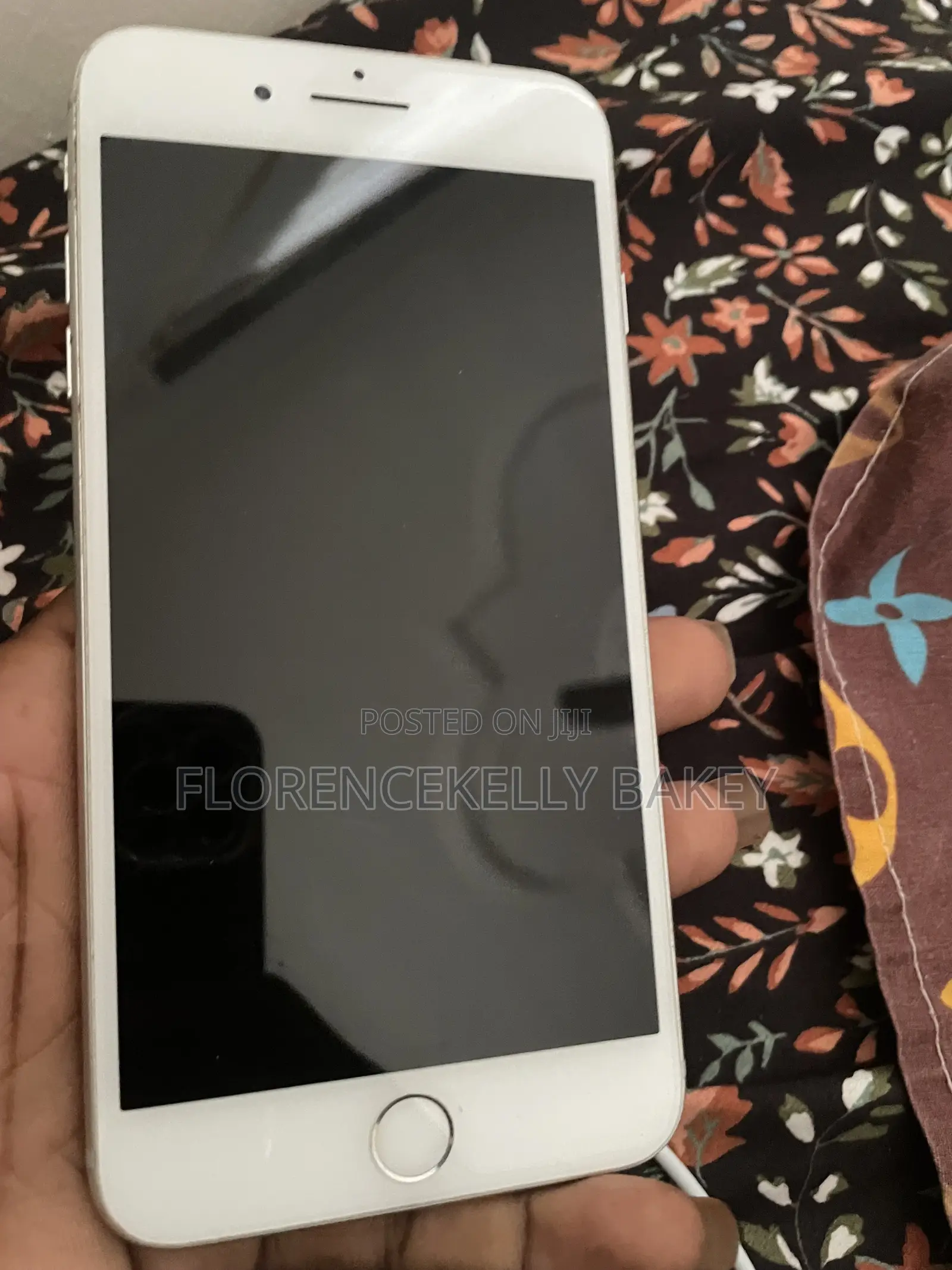 New Apple iPhone 8 Plus 128 GB White