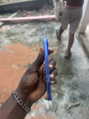 Apple iPhone 16 128 GB Blue