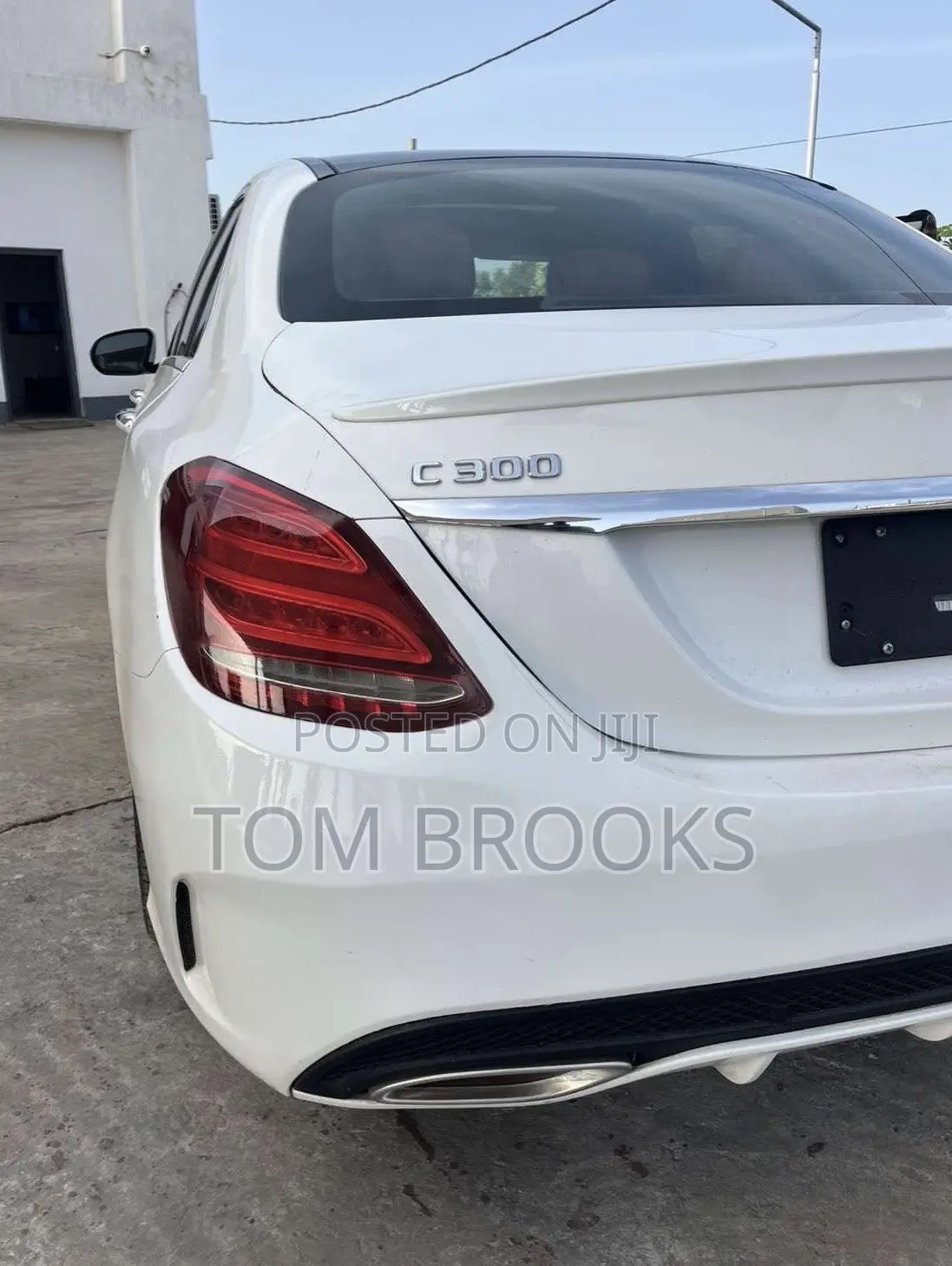 Mercedes-Benz C300 Sport 4Matic Sedan AWD (2.0L 4cyl 7A) 2017 White