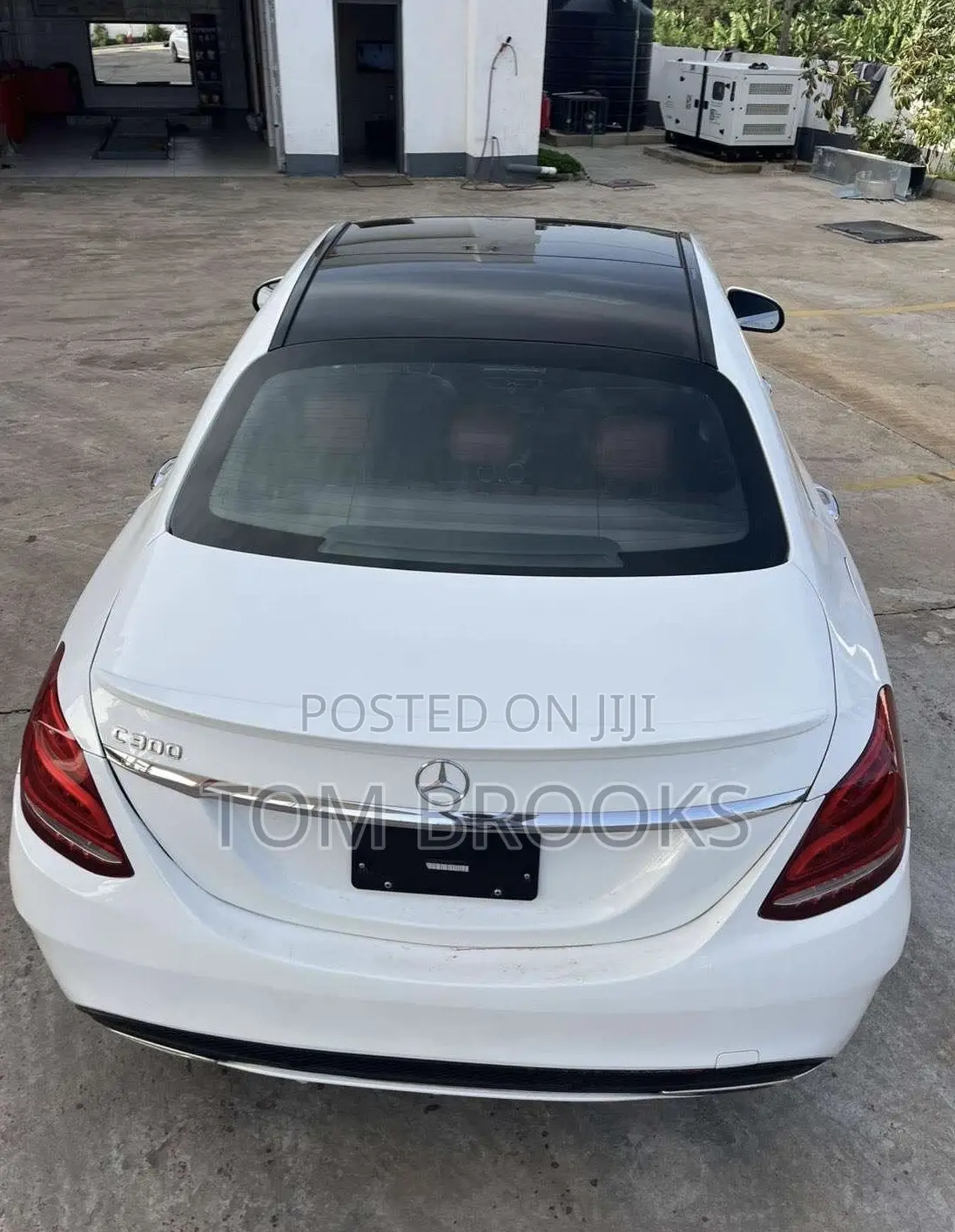 Mercedes-Benz C300 Sport 4Matic Sedan AWD (2.0L 4cyl 7A) 2017 White
