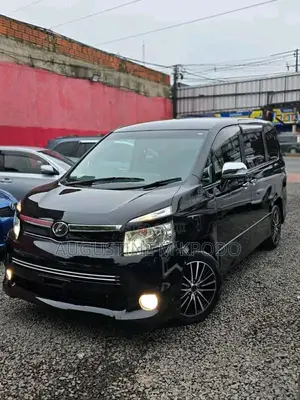 Toyota Voxy 2012 Black