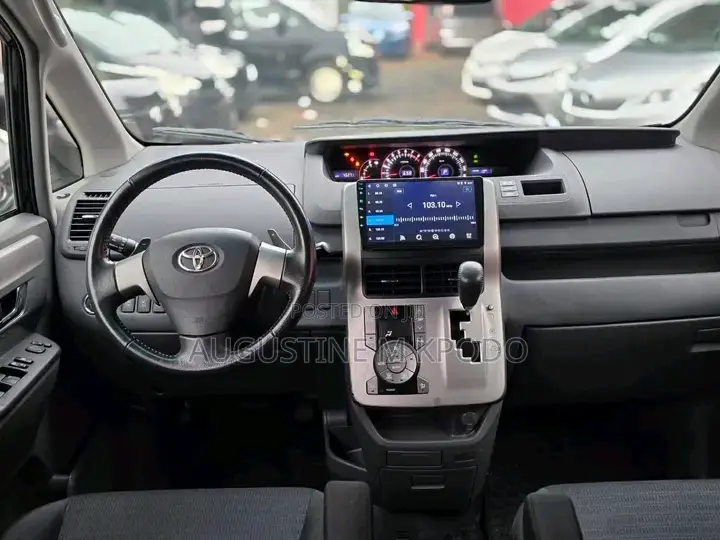 Toyota Voxy 2012 Black