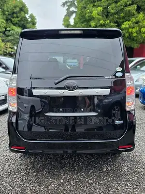 Toyota Voxy 2012 Black