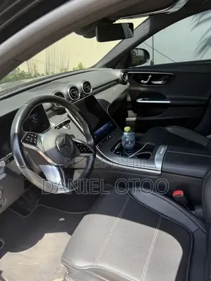 Mercedes-Benz C300 2022