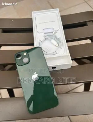 Apple iPhone 13 128 GB Green