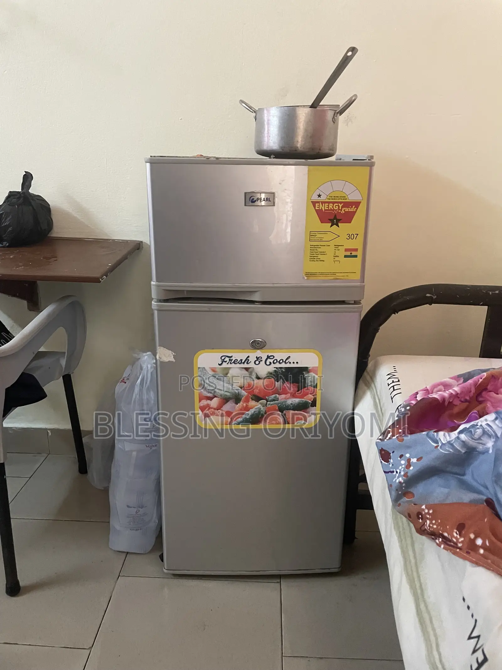 Pearl Fridge (Used)