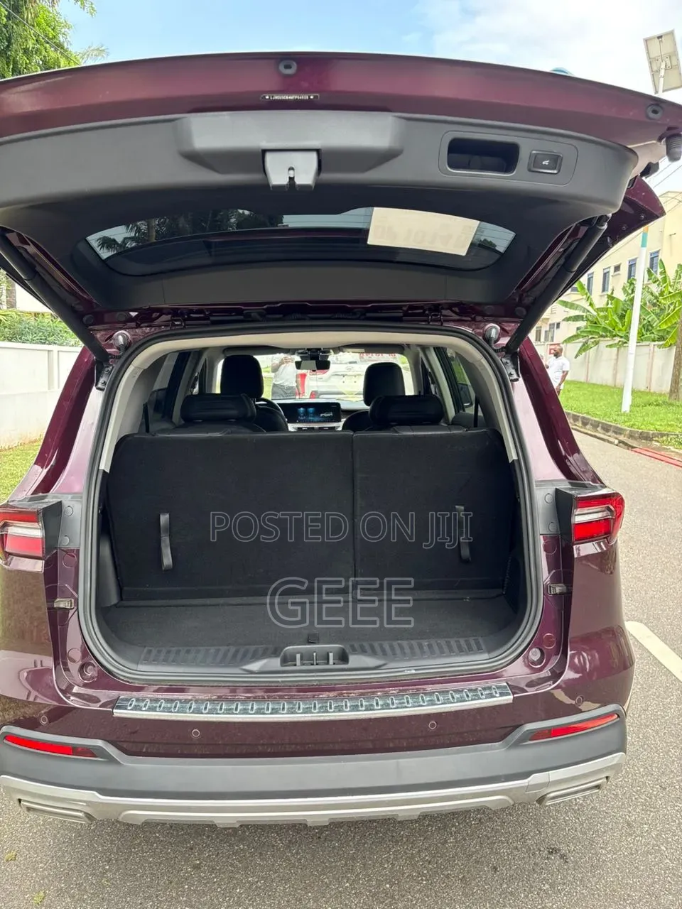 Ford Explorer 2021 Burgundy